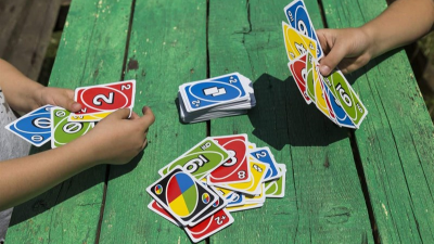 Hướng dẫn cách chơi bài Uno và các thuật chơi bài dễ thắng